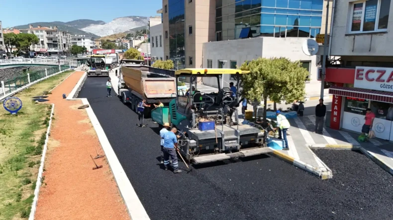 SÖKE’DE YOL YAPIM VE YENİLEME ÇALIŞMALARI SÜRÜYOR