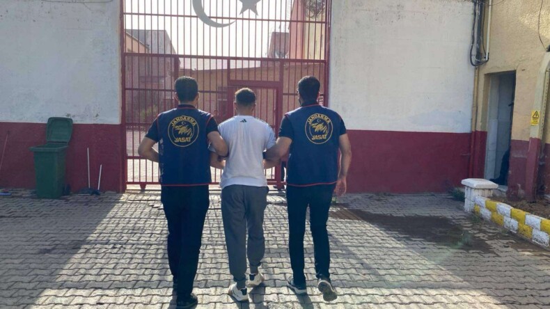 Efeler’de  Uyuşturucu Suçundan Aranan Şahıs Yakalandı