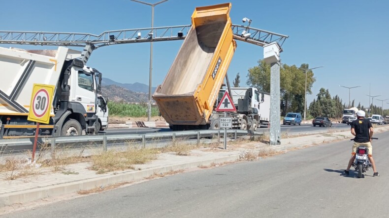 Açık Unutulan Kamyon Kasası  Kazaya Sebebiyet Verdi