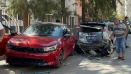 Aydın’da ‘topuklu ayakkabı’ kazası: 5 araca çarptı