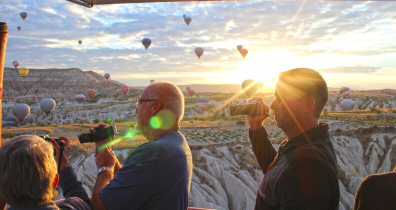 SICAK HAVA BALONLARI DÜNYAYA AÇILDI