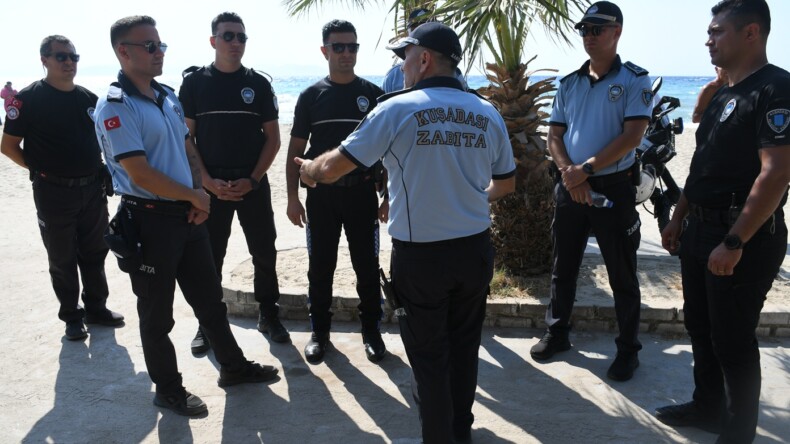 KUŞADASI’NDA ZABITA EKİPLERİNDEN ÇEVRE VE GÜRÜLTÜ KİRLİLİĞİNE GEÇİT YOK!