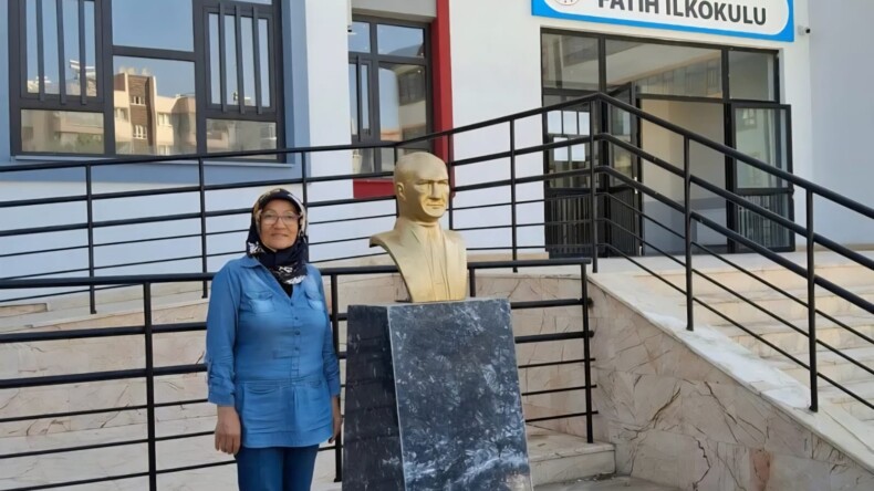 MUHTARLIK İSTEDİ, VALİLİK YAPTI                   Fatih Mahallesine Yeni İlkokul Kazandırıldı