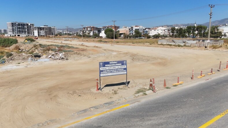 YOL YAPIM VE YENİLEME ÇALIŞMALARI TÜM HIZIYLA SÜRÜYOR