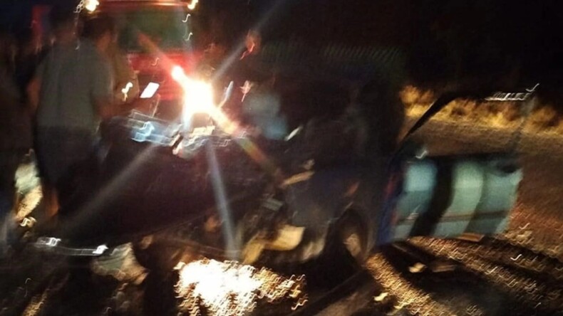 Aydın’da Otomobil Traktöre Çarptı: 4 Yaralı