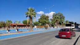 İncirliova’da Tarihi Üst Geçit Söküldü