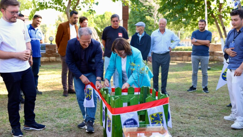 DİDİM VE LAUBACH DOSTLUĞU ANLAMLI BİR SİMGE İLE TAÇLANDI