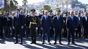 KUŞADASI’NDA CUMHURİYET COŞKUSU BAŞLADI
