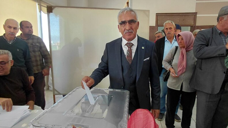 Mehmet Şengöz Yeniden İYİ Parti Bozdoğan İlçe Başkanı Seçildi