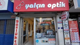 Yalçın Optik İncirliova’da Gözlük Modasına Yön Vermeye Devam Ediyor
