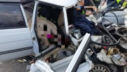 FECİ KAZA: OTOMOBİL KAMYONA ÇARPTI, BİR KİŞİ HAYATINI KAYBETTİ