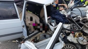 FECİ KAZA: OTOMOBİL KAMYONA ÇARPTI, BİR KİŞİ HAYATINI KAYBETTİ