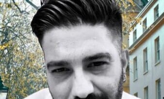“Beni Hiç Sevmeyecek Biri İçin”