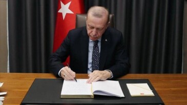 ERDOĞAN’DAN DÖRT BAKANLIĞA YENİ ATAMALAR                                             Cumhurbaşkanlığı tarafından yapılan atamalar Resmi Gazete’de yayımlandı