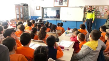 AYDIN’DA ÖĞRENCİLERE TRAFİK GÜVENLİĞİ EĞİTİMİ