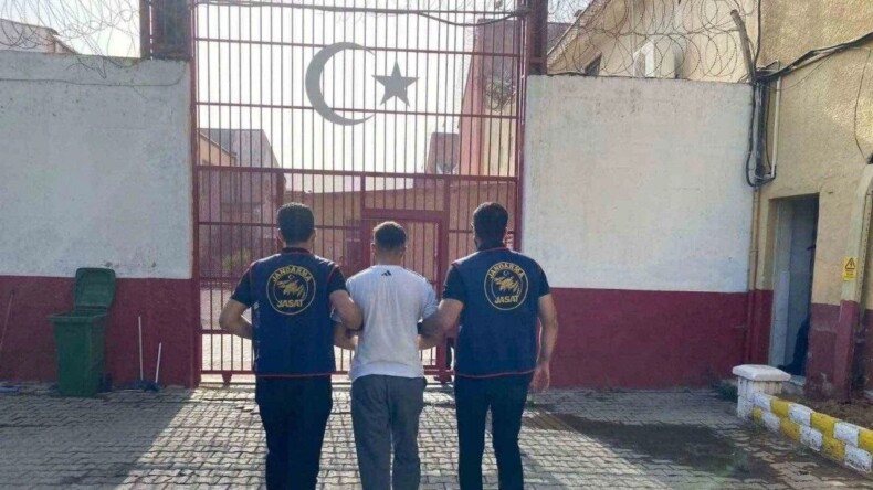 Efeler’de 23 Yıl Hapis Cezası Bulunan Firari Hükümlü Yakalandı