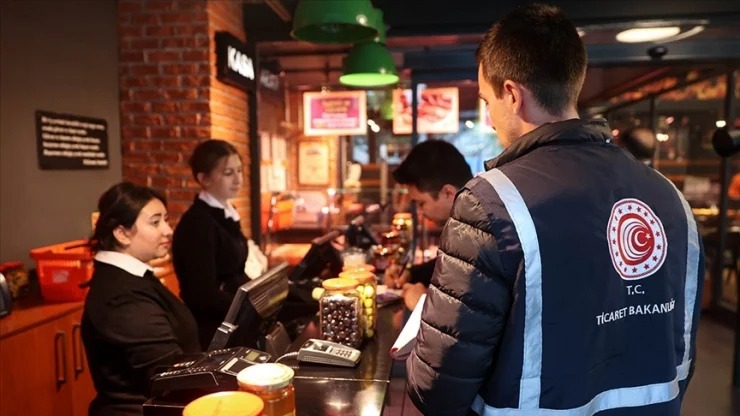 ZORUNLU SERVİS ÜCRETİNE SON: YENİ DÜZENLEME YOLDA
