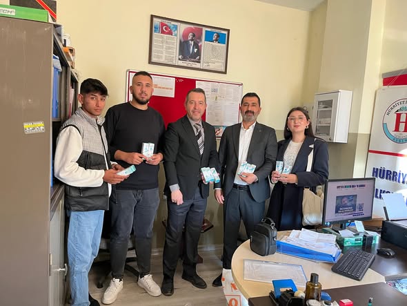 “SAĞLIKLI DİŞLER, GÜZEL GÜLÜŞLER” PROJESİ İNCİRLİOVA’DA HAYATA GEÇİRİLDİ