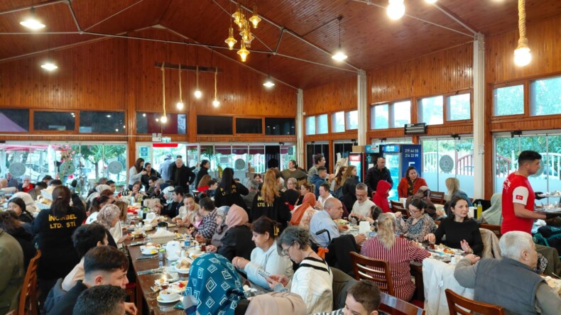 HAYATI PAYLAŞMAK İÇİN ENGEL YOK: İNCİRLİOVA’DA DÜNYA ENGELLİLER GÜNÜ İÇİN DAYANIŞMA KAHVALTISI