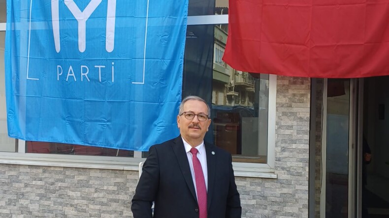 İYİ Parti Kuyucak İlçe Başkanı Fahrettin Kemik’ten 2026 Yeni Yıl Mesajı