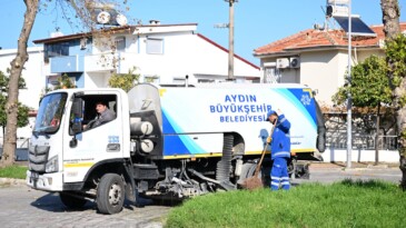 BAŞKAN ÇERÇİOĞLU’NDAN KUŞADASI’NA PIRIL PIRIL DOKUNUŞ
