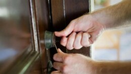 Nazilli’de Çilingirle Girilen Evde Yaşlı Adamın Cansız Bedeni Bulundu