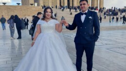 YENİ EVLİ ÇİFTİN ANLAMLI ZİYARETİ: NİKAHTAN SONRA İLK DURAK ANITKABİR