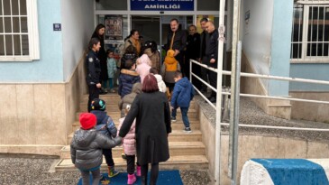 Miniklerin Trafik Bilinci Emniyetle Güçlendi