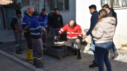 BAŞKANIN ÇAY İKRAMI YÜREKLERİ ISITTI