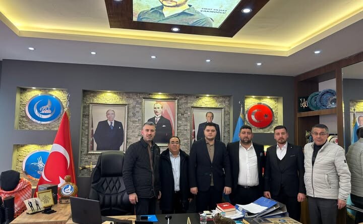 Ülkücü Davanın Ak Saçlıları ve Genç Kadroları Aynı Masada
