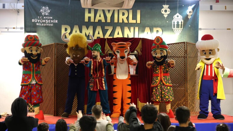 BAŞKAN ÇERÇİOĞLU FUAR AYDIN’DA VATANDAŞLARI RAMAZAN ETKİNLİKLERİ İLE BULUŞTURUYOR