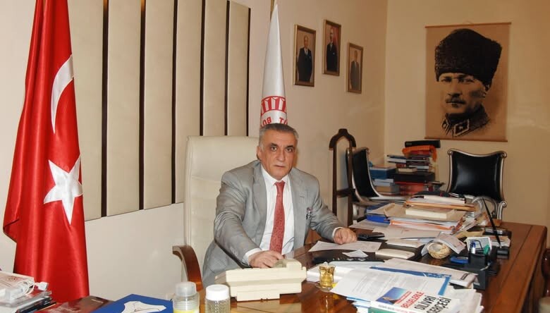 **EMEKLİLERİN FERYADINA MHP’Lİ ALİ UZUNIRMAK’TAN SERT TEPKİ: “BÜTÇE HAKKINI UNUTAN MİLLETVEKİLİ MİLLETİN VEKİLİ OLAMAZ”**