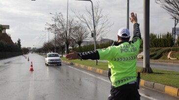🚦 Trafikte Yeni Dönem: Cezalar Katlandı, Ehliyete El Koyma Yetkisi Genişletildi