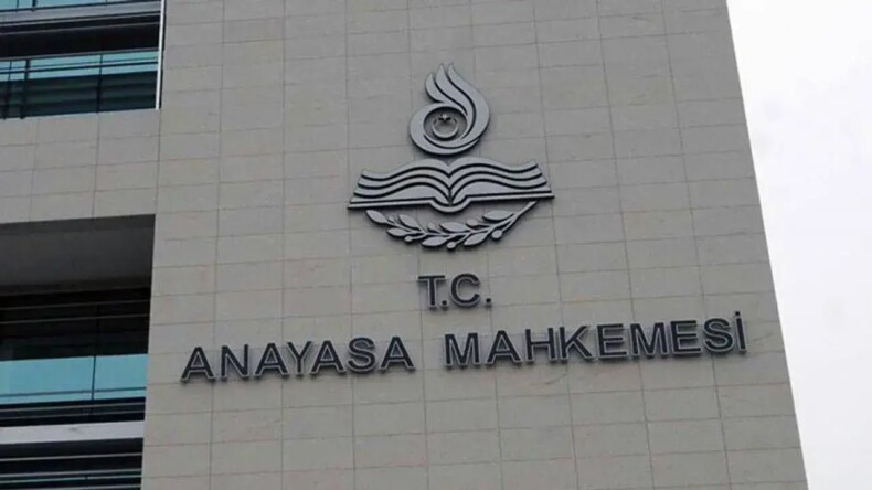 AYM’den iki siyasi parti hakkında suç duyurusu kararı