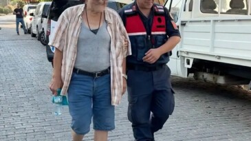 Efeler’de 75 Yaşındaki Uyuşturucu Şüphelisi Trafik Kazasında Hayatını Kaybetti