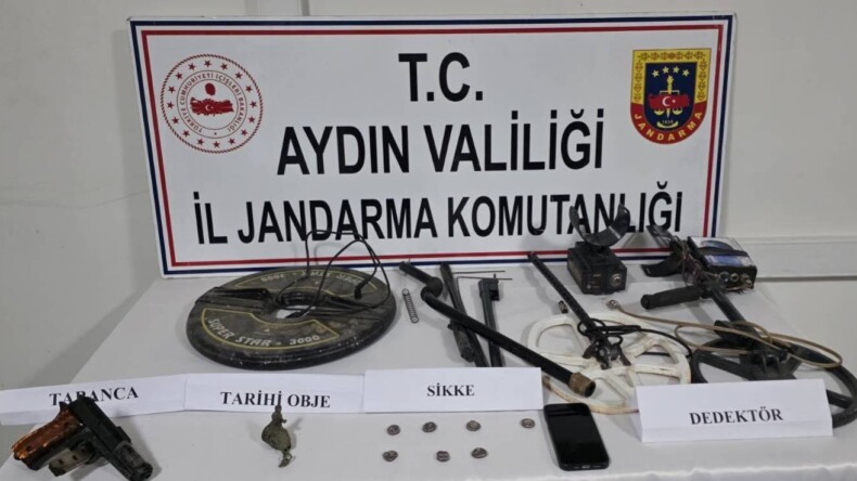 Karacasu’da Tarihi Eser Kaçakçılığı Operasyonu: Gümüş Yunan Sikkeler Ele Geçirildi