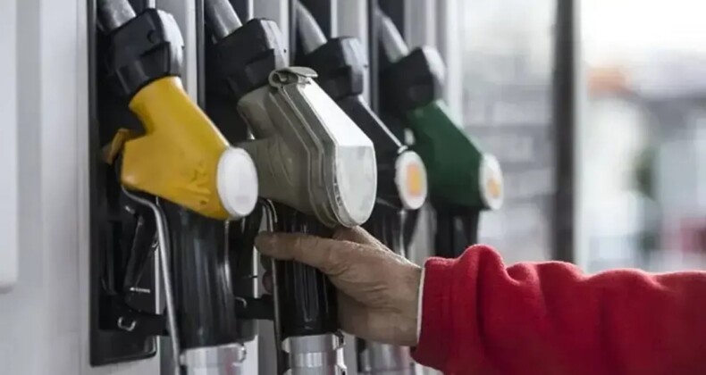 AKARYAKITTA TARİHİ ZAM: MOTORİNDE DEV ARTIŞ, BENZİNDE VERGİ FRENİ