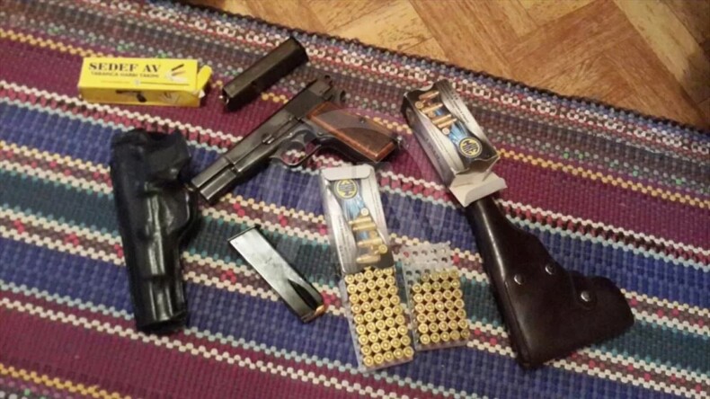 KARACASU’DA RUHSATSIZ SİLAH OPERASYONU