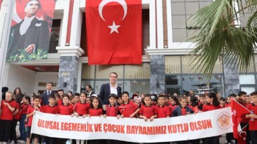 Başkan Arıcı’dan 23 Nisan Mesajı: “Geleceğin Aydınlık yüzü, bugünün çocuklarıdır.”