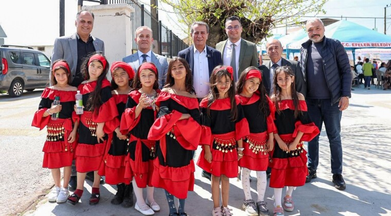 BAŞKAN ANIL YETİŞKİN DÜNYA ROMANLAR GÜNÜ ETKİNLİĞİNE KATILDI