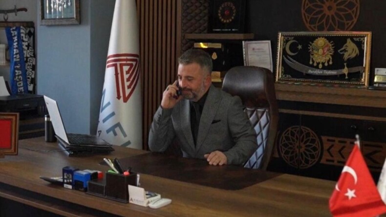 MHP KUŞADASI’NDA GÖREV DEĞİŞİMİ: BURAKHAN TAŞDEMİR İLÇE BAŞKANI OLDU