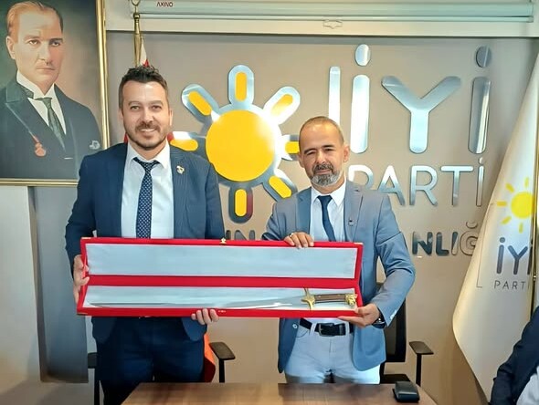 Aydın Siyasetinde Dikkat Çeken Kare