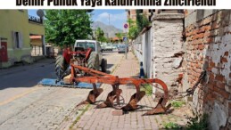 İncirliova’da Pes Dedirten Görüntü: 200 Kiloluk Demir Pulluk Yaya Kaldırımına Zincirlendi