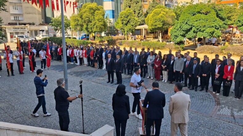 İNCİRLİOVA’DA 19 MAYIS COŞKUSU: ATATÜRK’E SAYGI, GENÇLİĞE GÜÇLÜ MESAJ