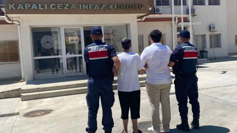 Kuşadası’nda İki Hükümlü Yakalandı
