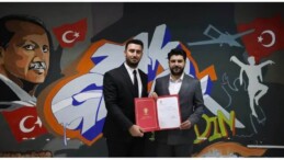 AK Parti İncirliova Gençlik Kolları’nda Bayrak Değişimi: Başkanlığa Enes Enver Akçay Atandı