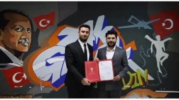 AK Parti İncirliova Gençlik Kolları’nda Bayrak Değişimi: Başkanlığa Enes Enver Akçay Atandı