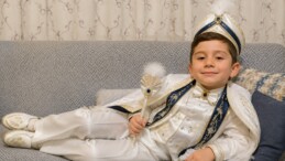 BAHTİYAR EFE OTUR SÜNNET OLUYOR