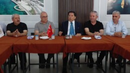 PROF. DR. AHMET ÖZER İNCİRLİOVA’DA DOĞU VE GÜNEYDOĞULULAR DERNEĞİ’Nİ ZİYARET ETTİ