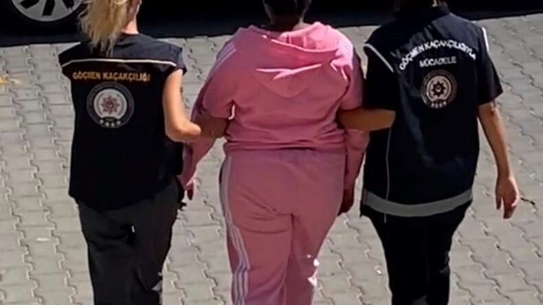 Efeler’de göçmen kaçakçılığı operasyonu: 19 düzensiz göçmen yakalandı, 1 kişi tutuklandı
